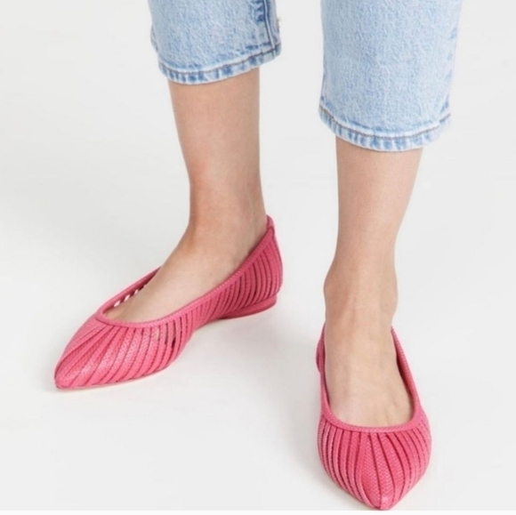 New Cult Gaia Leena Raffia Flats Straw Pointed Barbiecore Pink Camellia NWT 7 US - Picture 1 of 14